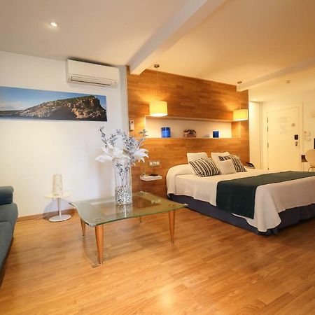 Hotel Fetiche Alojamiento Con Encanto Benidorm Eksteriør billede