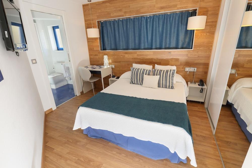 Hotel Fetiche Alojamiento Con Encanto Benidorm Eksteriør billede