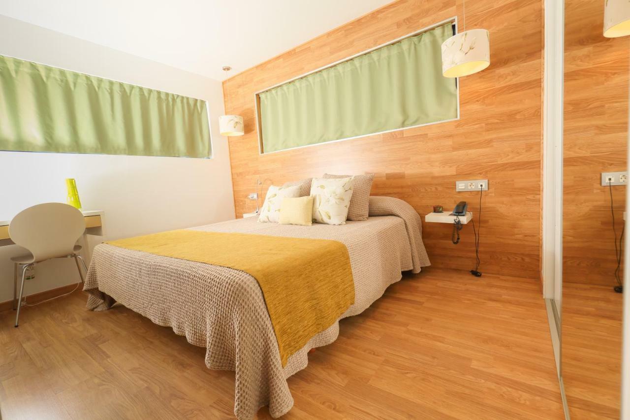 Hotel Fetiche Alojamiento Con Encanto Benidorm Eksteriør billede