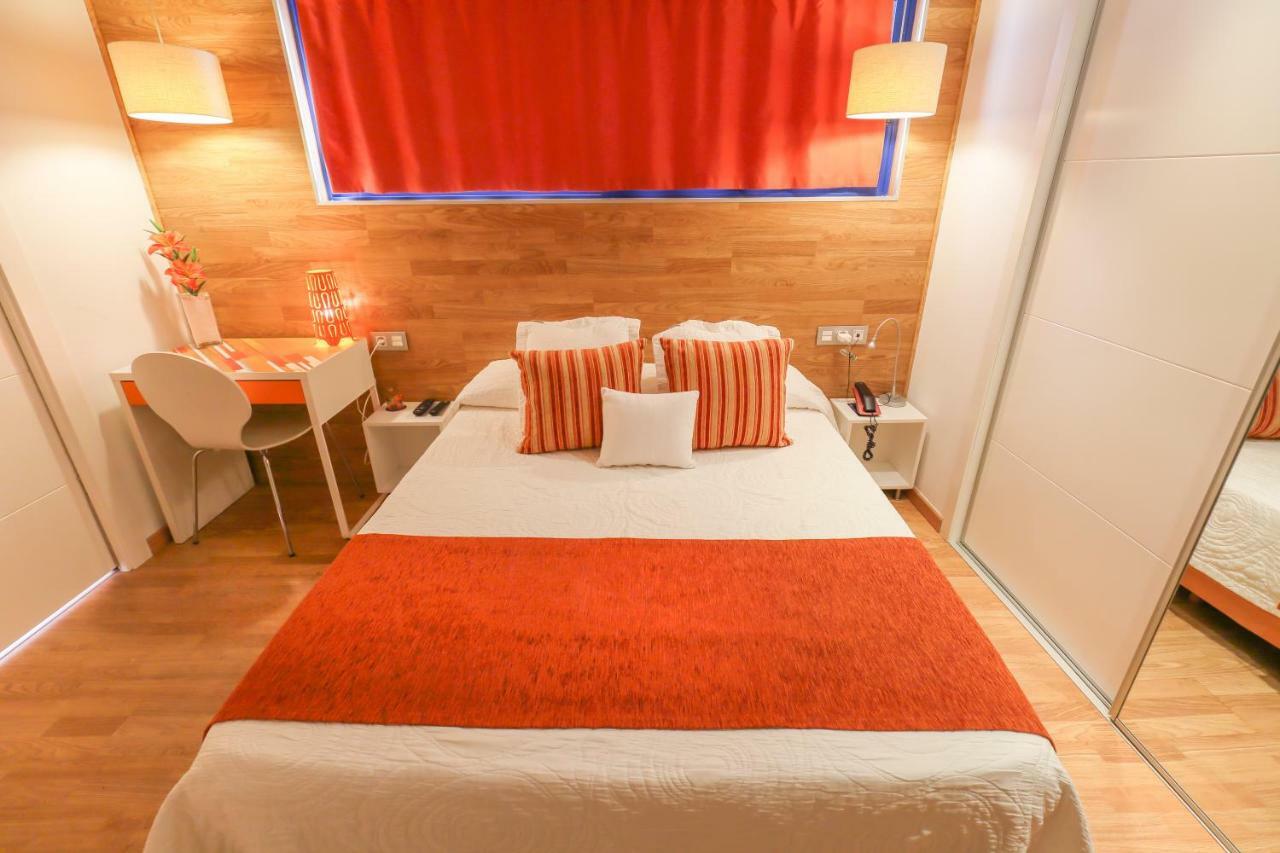 Hotel Fetiche Alojamiento Con Encanto Benidorm Eksteriør billede
